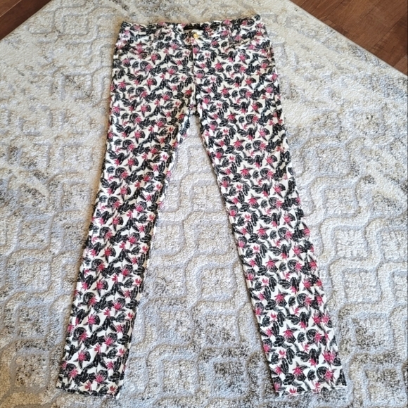 Floral Denim Pants Spring Fashion - Picture 1 of 12